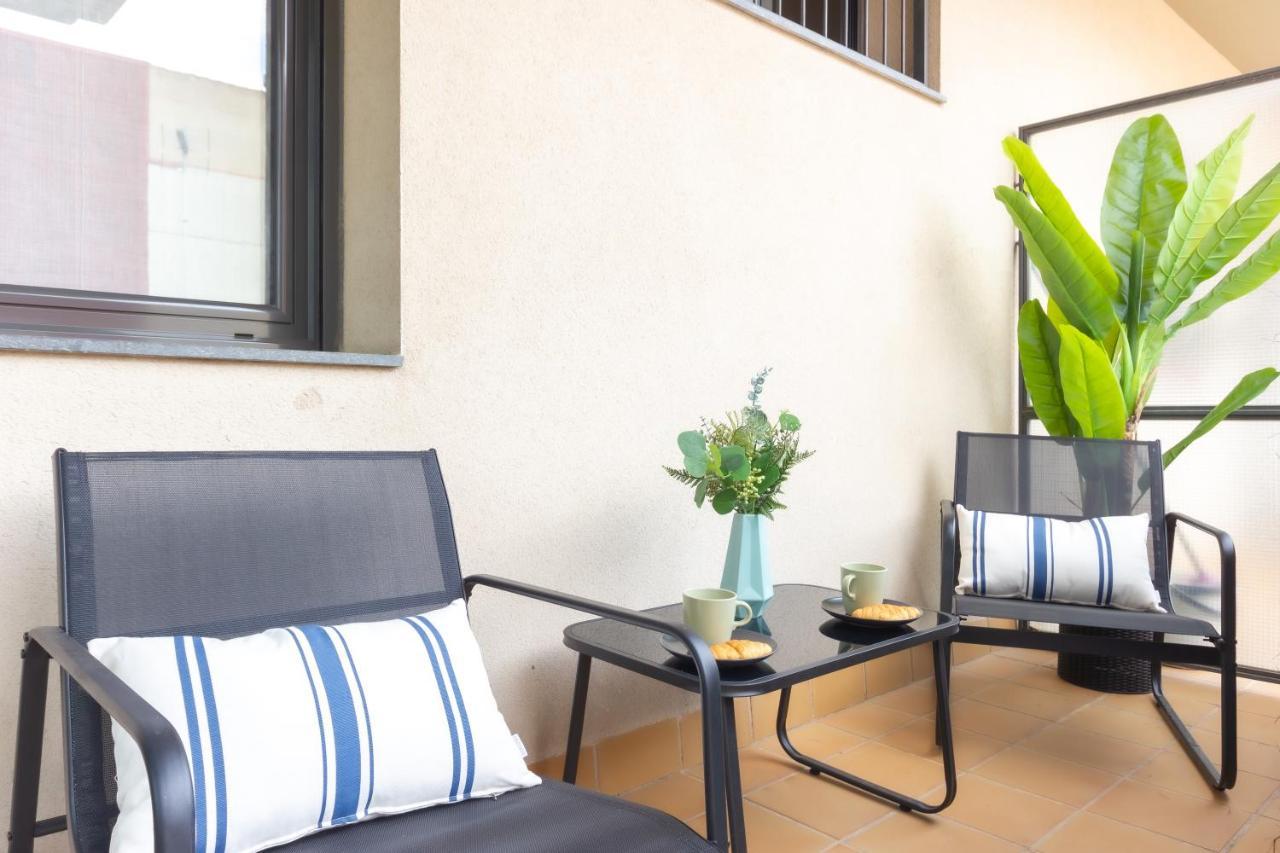 Elegante Duplex En Terrassa, Barcelona Apartment Exterior photo
